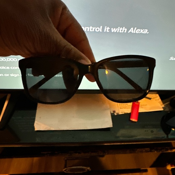 Black adult male sunglasses - Picture 2 of 2